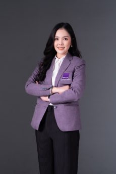 อาจารย์ ทิพย์กนก  เวียงคำ หัวหน้างานประชาสัมพันธ์ อาจารย์ประจำสาขาวิชาการโรงแรม // Miss. Tipkanok Wiangkham The Public relations director Lecturer in Hotel Department